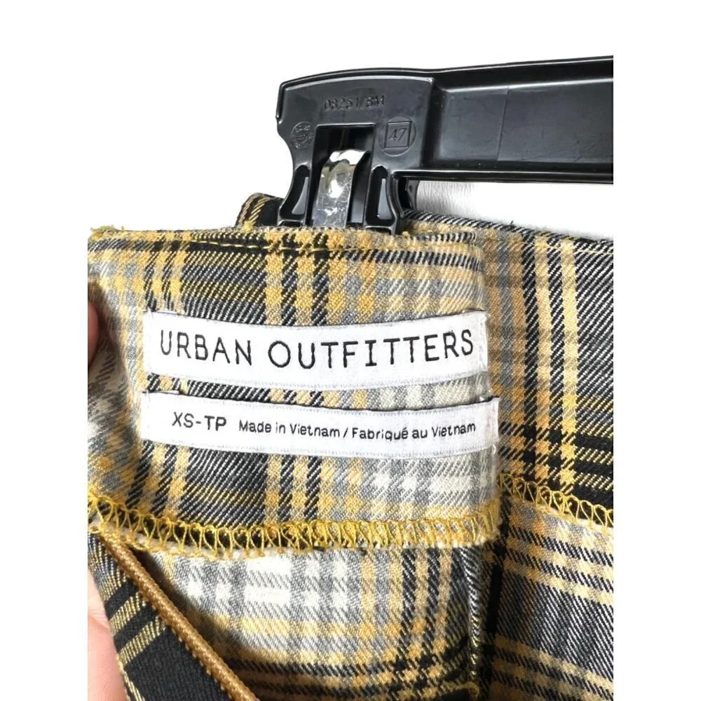 Urban‎ outfitters checkered skirt